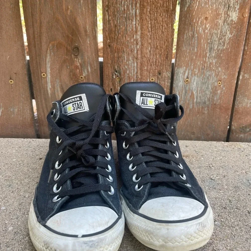 CONVERSE Men’s Black Chuck Taylor All Star Mid Ankle Sport Shoe Sneaker Size 8 - Picture 2 of 9